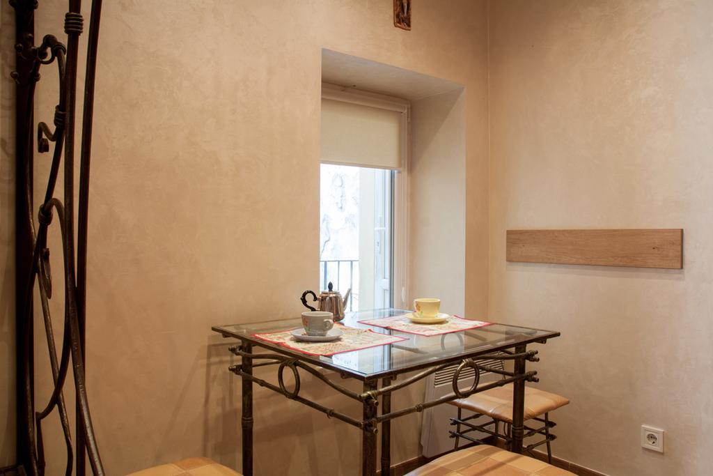Apartment Roksolana 2 Lviv Dış mekan fotoğraf